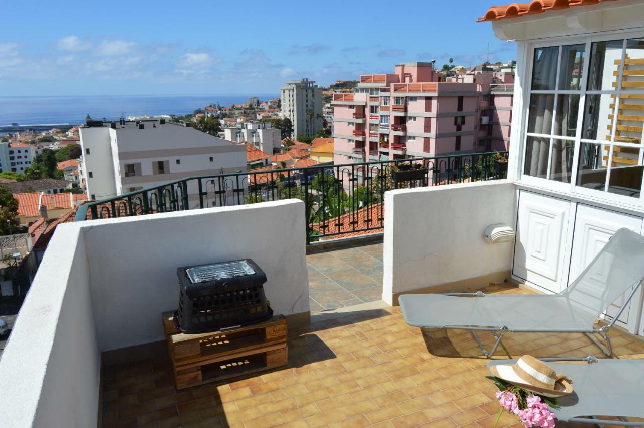 Top Floor With Balcony In Funchal 외부 사진